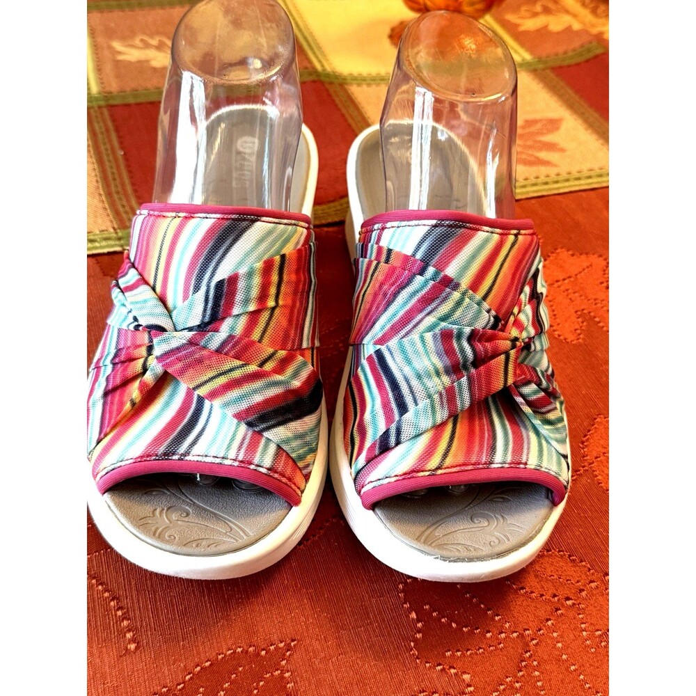 Bzees Sandals Womens 7.5 Smile II Slide Multicolor Fabric Slip On Peep Toe Wedge
